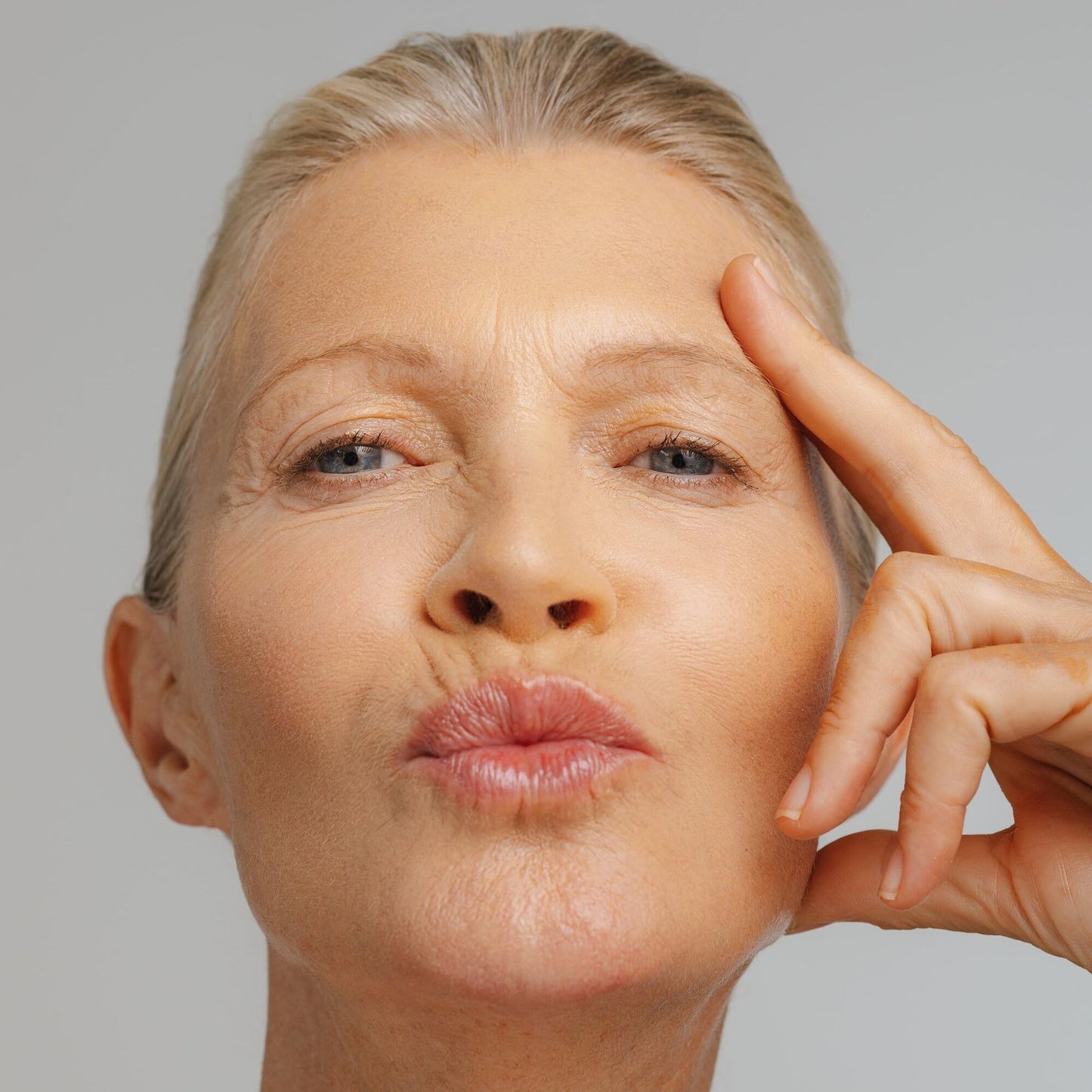 Germaine de Capuccini | TIMEXPERT RIDES Global Cream β Soft | Moisturizer Face Cream - Day and Night - Normal to combination skin with visible lines & wrinkles - 1.7 oz